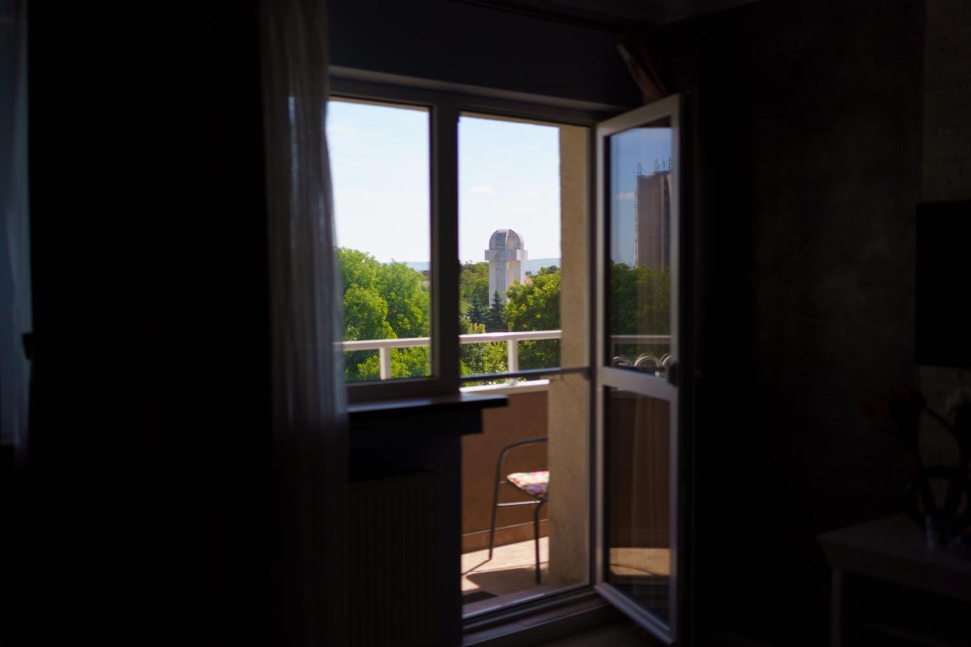 Pasiro Aparthotel Alba Iulia Eksteriør billede